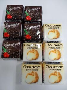 チロルチョコエスプレッソとシュークリーム.JPG