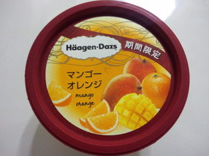 ハーゲンダッツマンゴーオレンジ.JPG