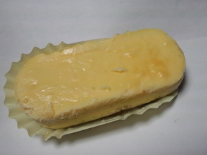 ローソンぎゅっとクリームチーズ2.JPG