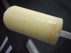 赤城乳業ガツン、と濃いグレープフルーツ2.JPG